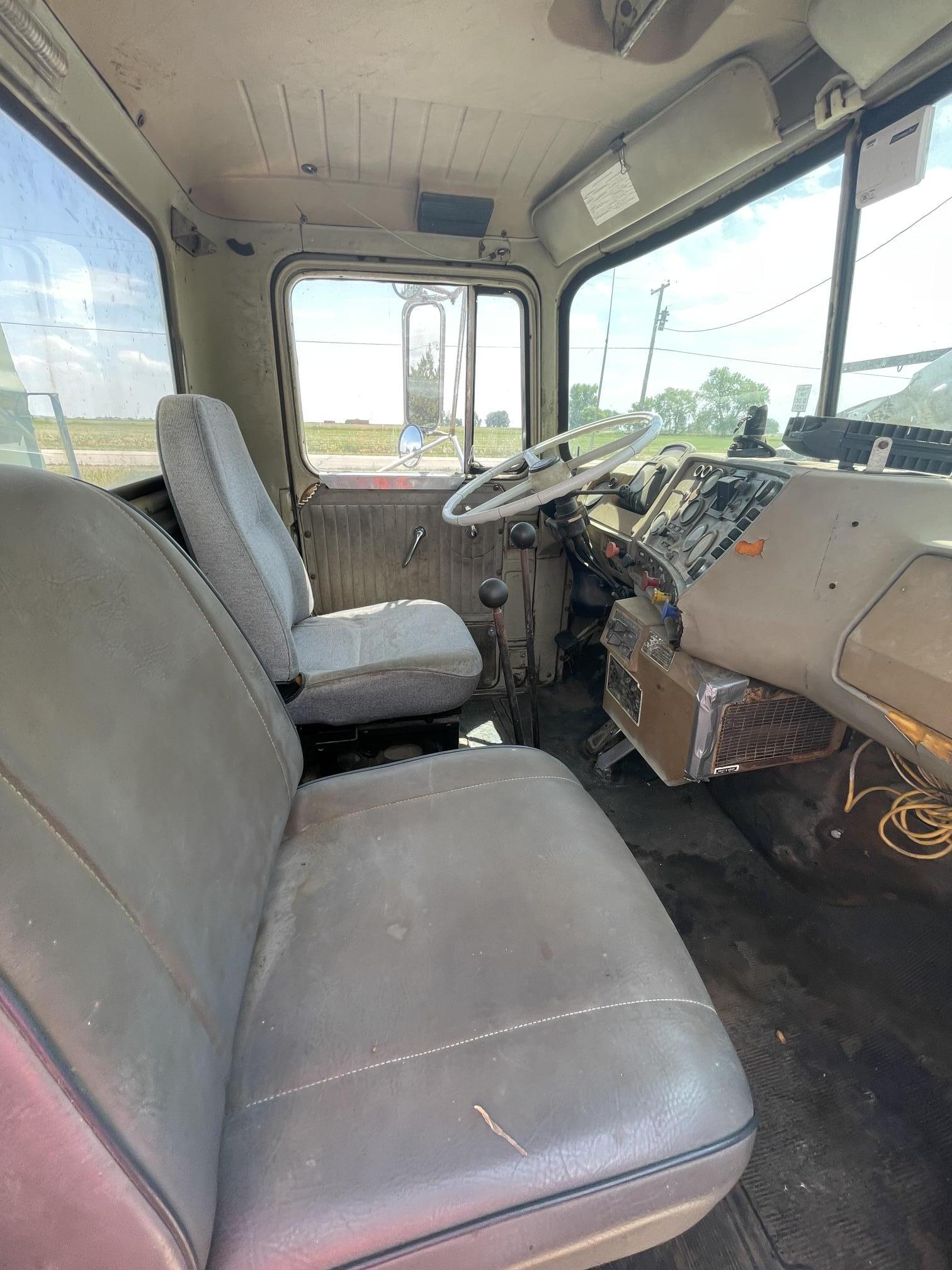 1982 FINN T330 - Image 53