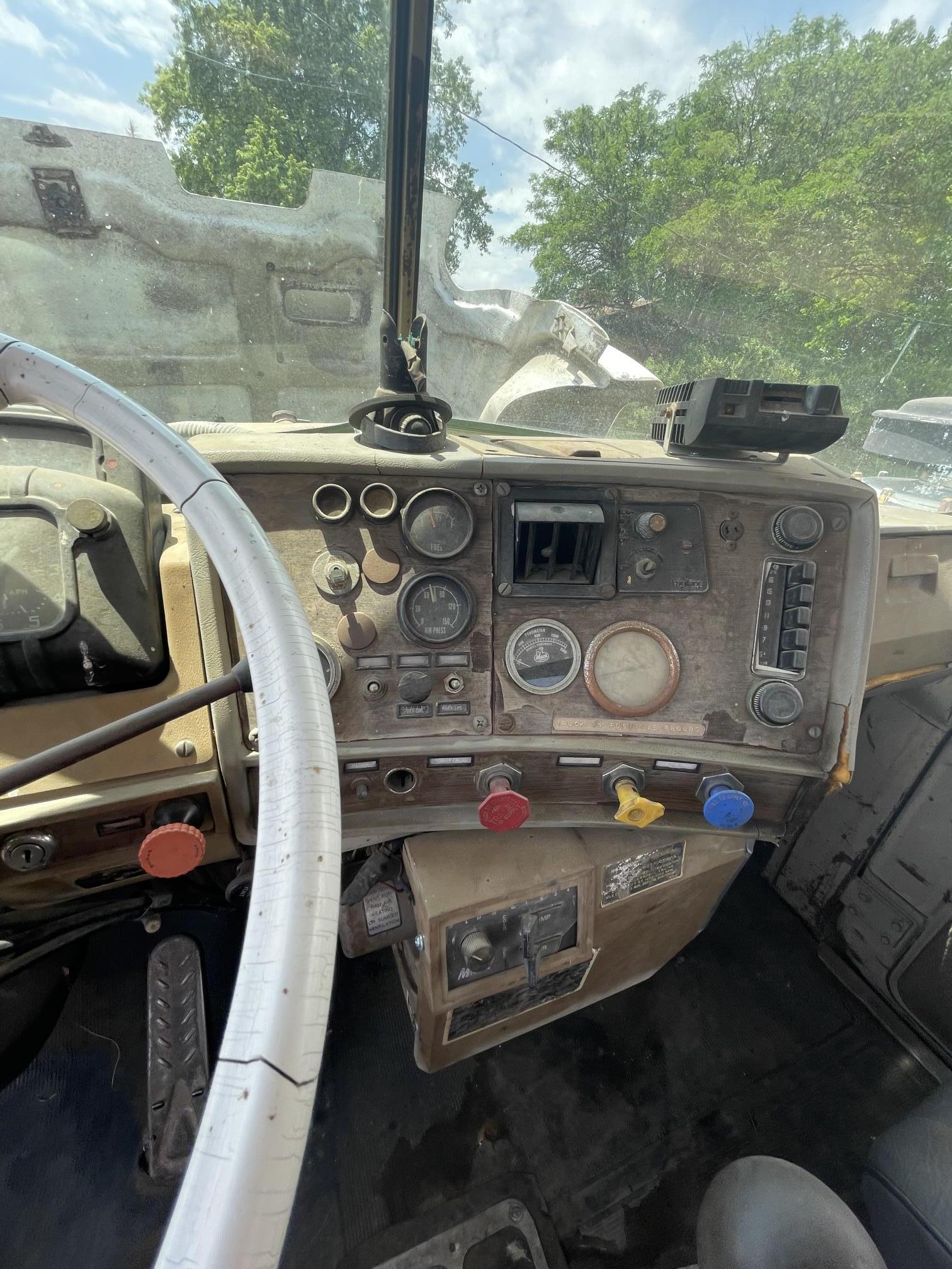 1982 FINN T330 - Image 47