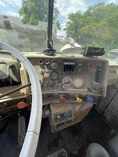 1982 FINN T330 - Image 47