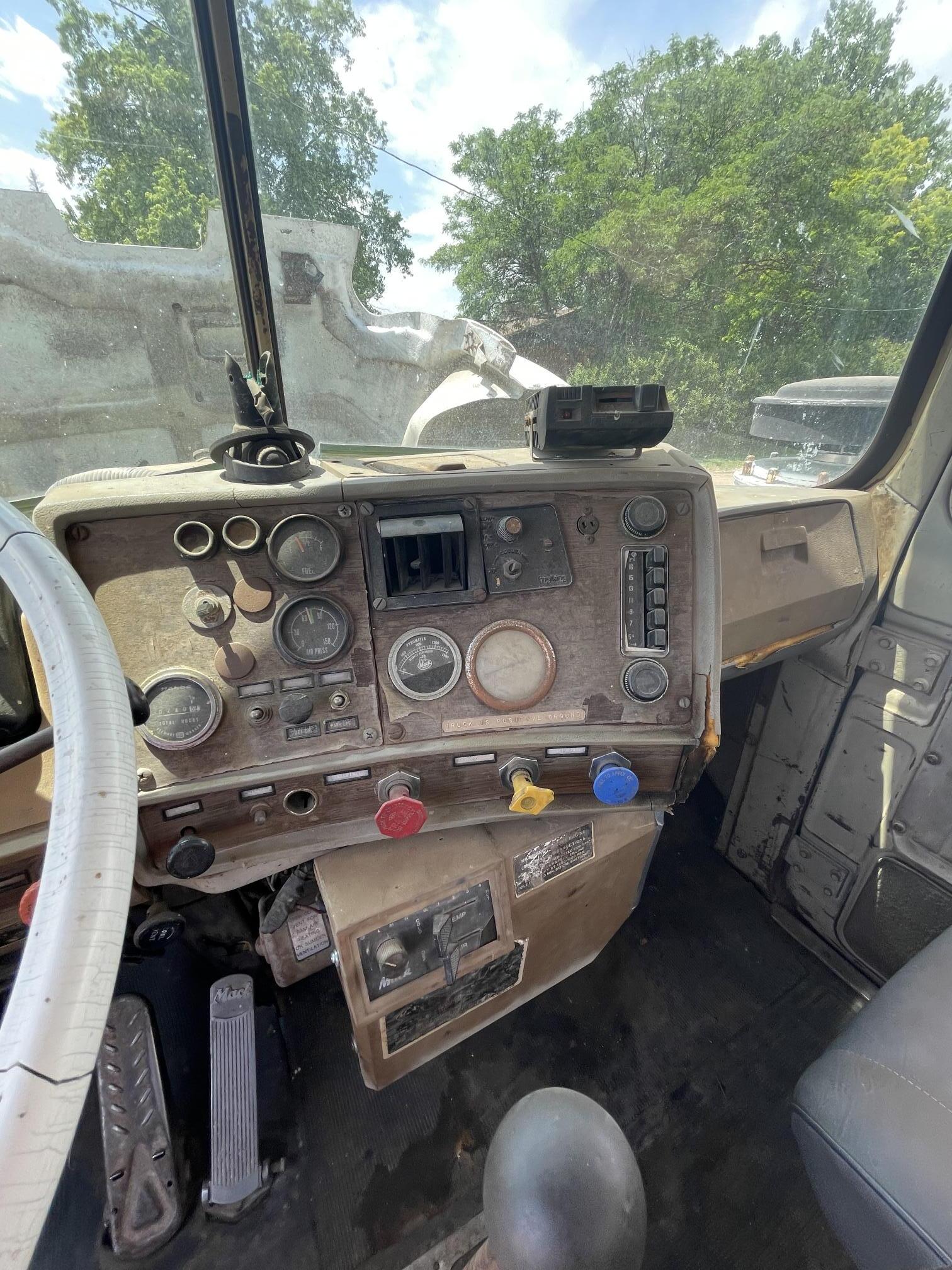 1982 FINN T330 - Image 49