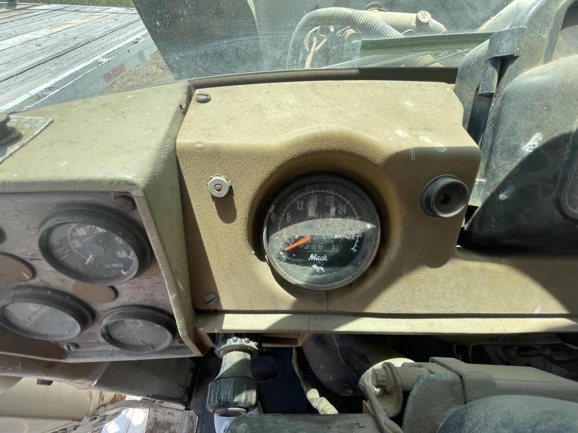 1982 FINN T330 - Image 44