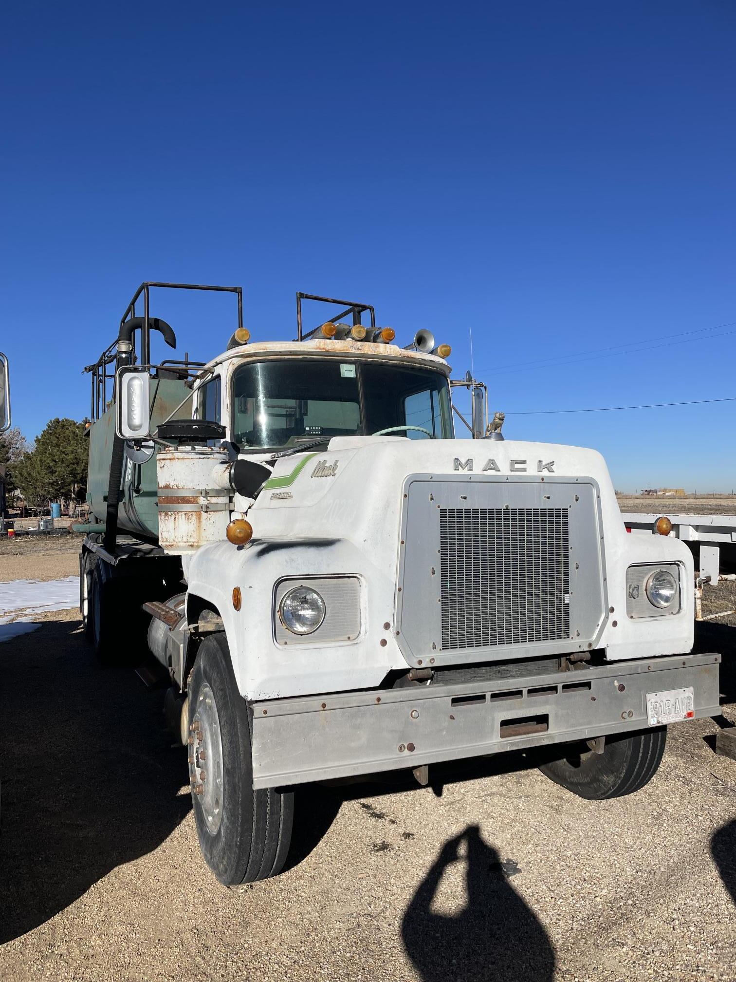 1982 FINN T330 - view 3 of 62