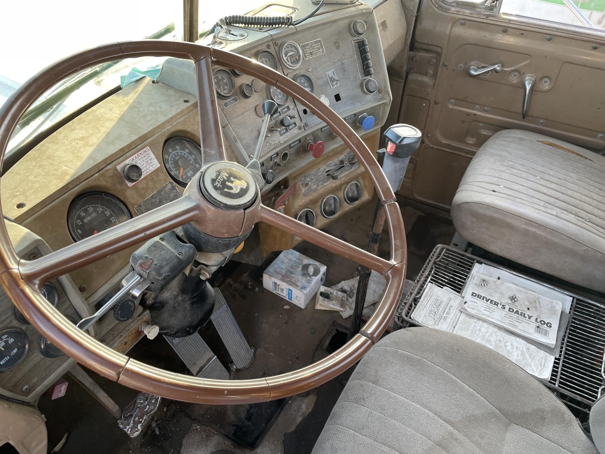 1982 FINN T330 - Image 36