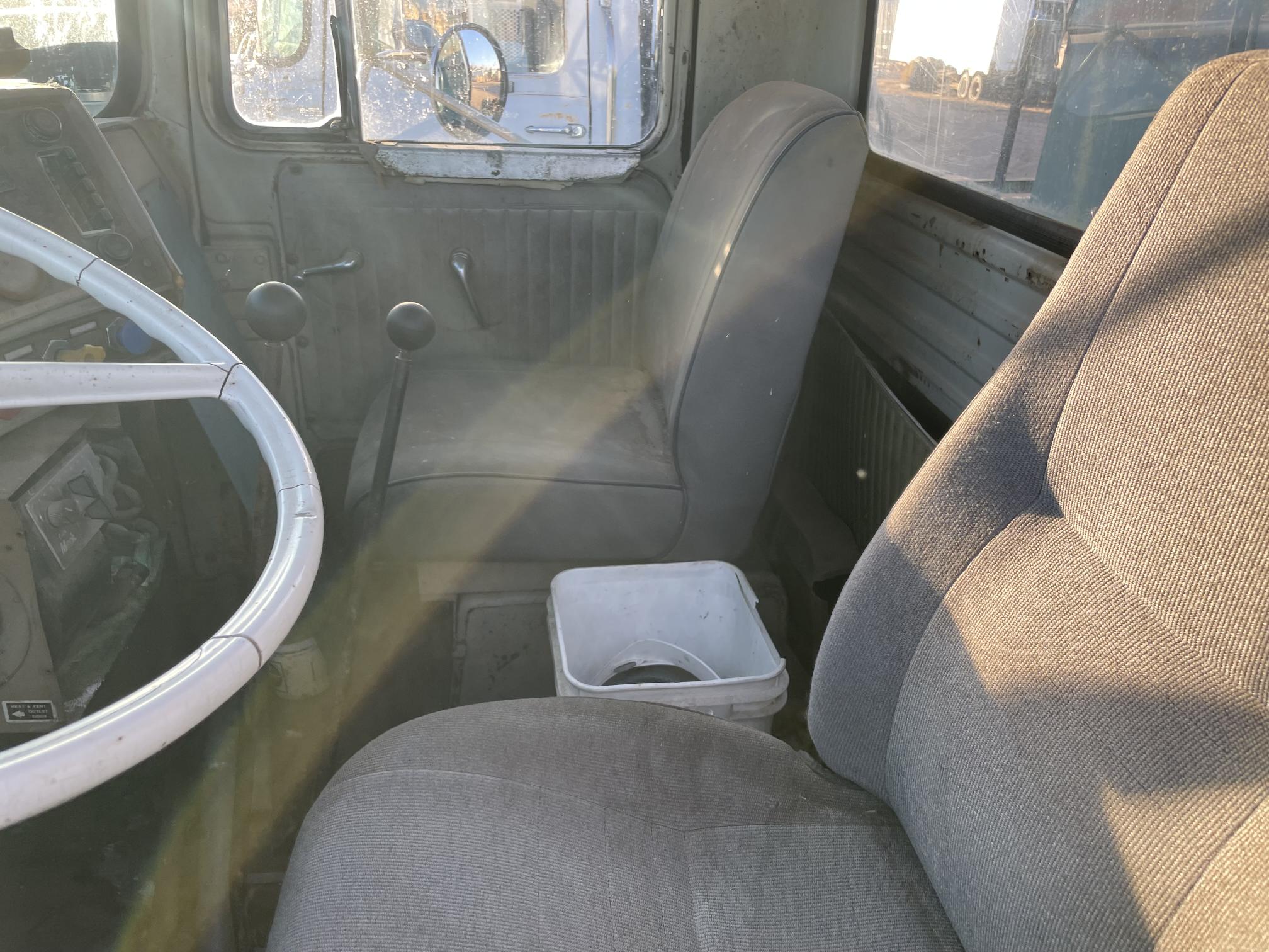 1982 FINN T330 - Image 32