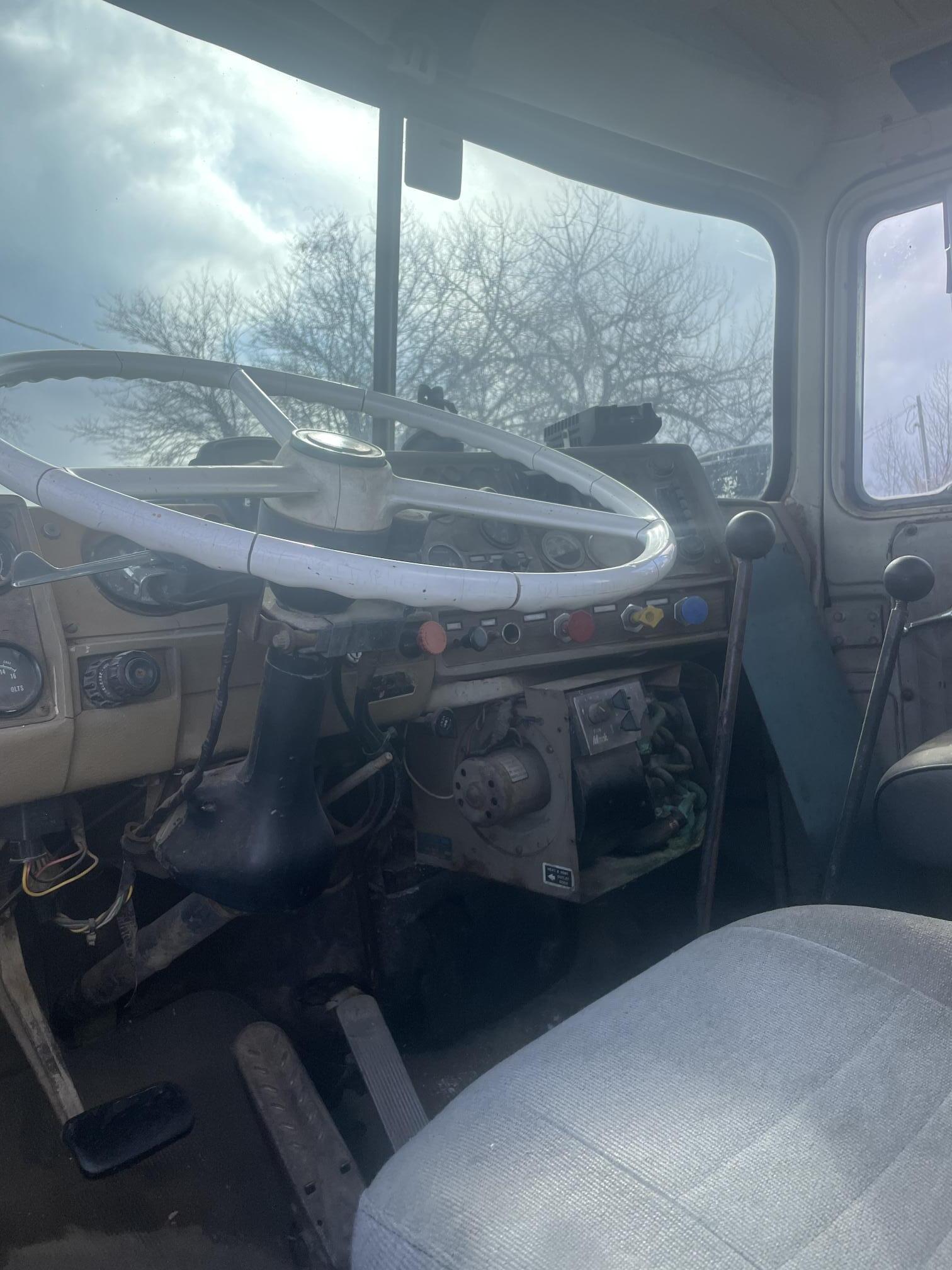 1982 FINN T330 - Image 31