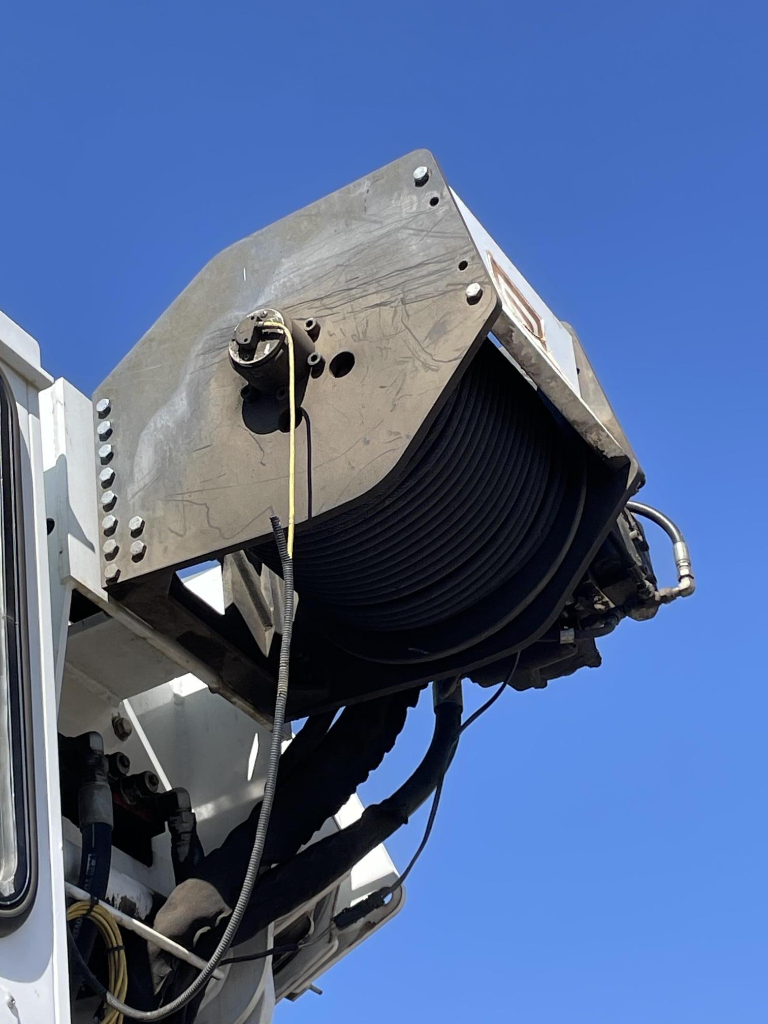 2007 ALTEC AC38-127 - Image 19