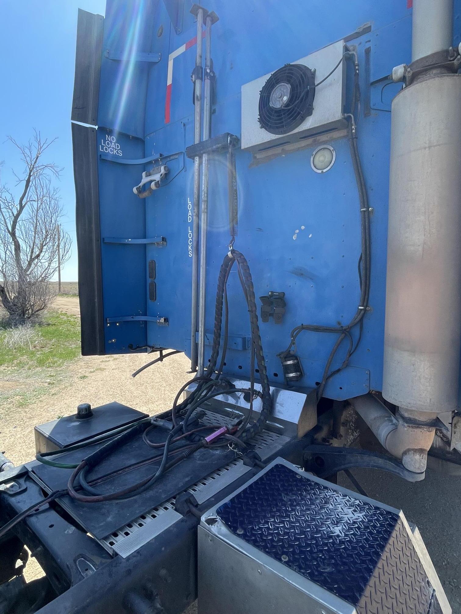 2007 FREIGHTLINER Columbia - Image 71