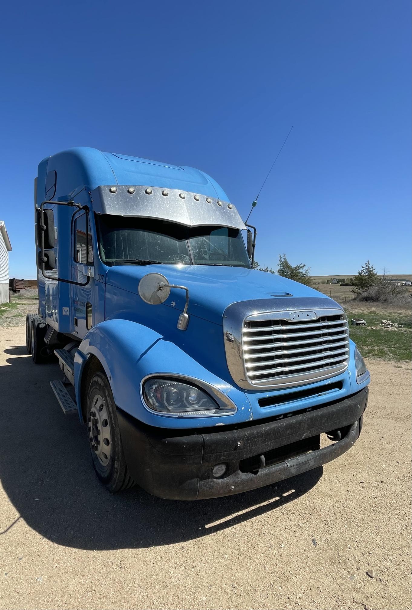 2007 FREIGHTLINER Columbia - view 6 of 87