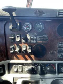 2007 FREIGHTLINER Columbia - Image 52