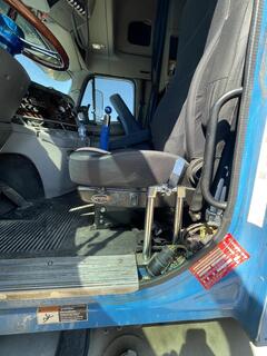 2007 FREIGHTLINER Columbia - Image 20