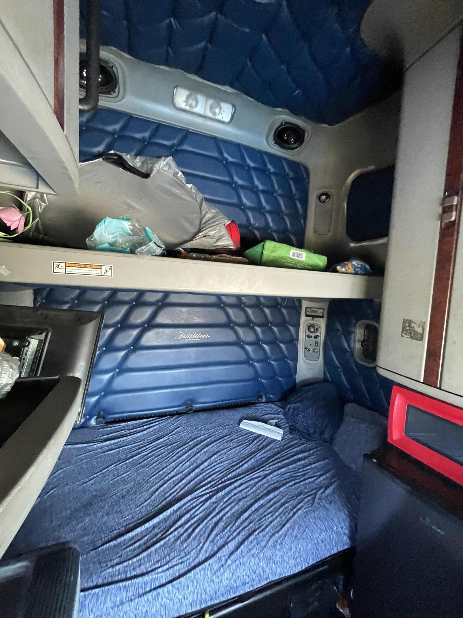 2007 FREIGHTLINER Columbia - Image 41