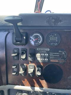 2007 FREIGHTLINER Columbia - Image 24