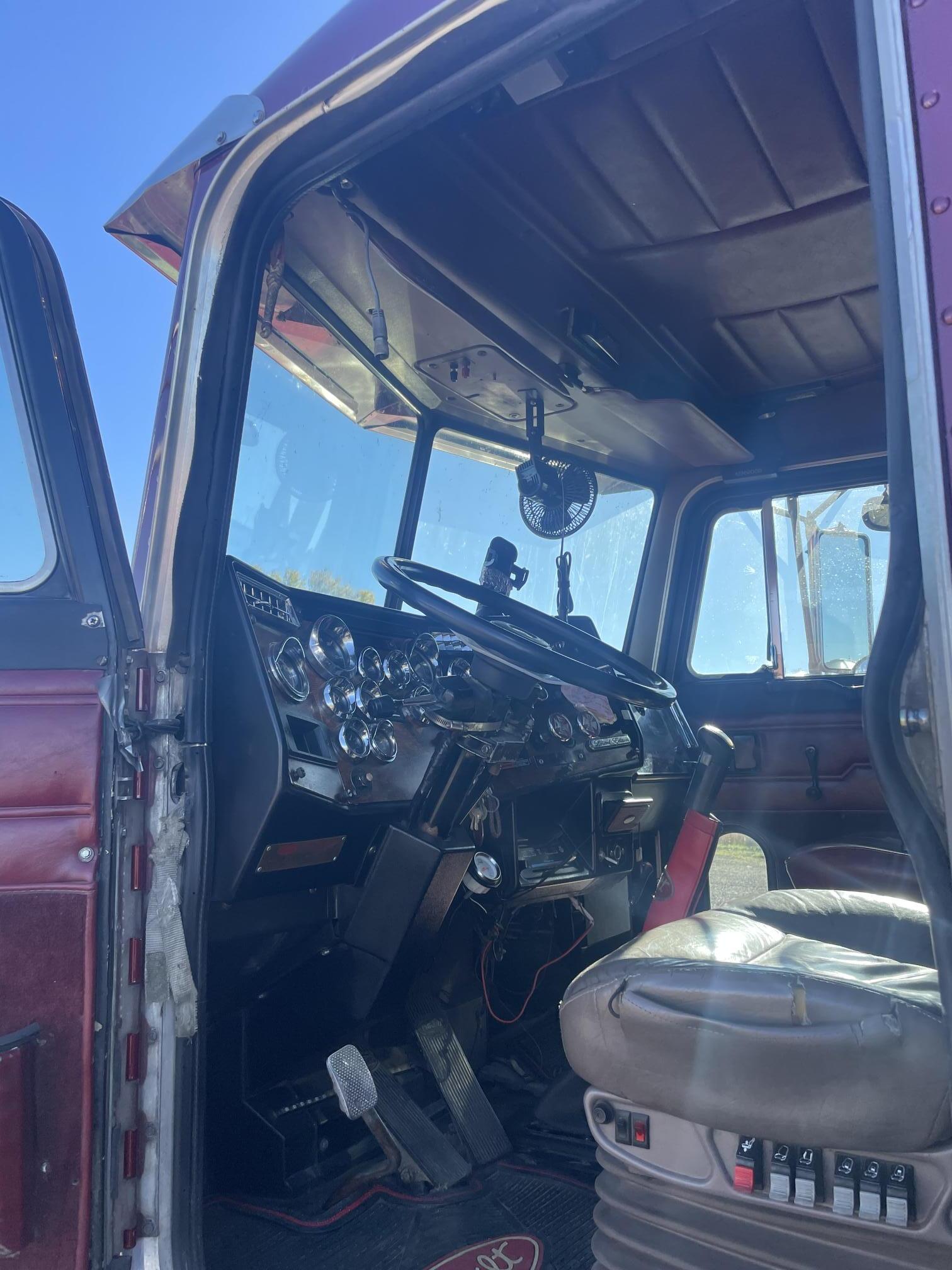 1989 PETERBILT 379 - Image 29