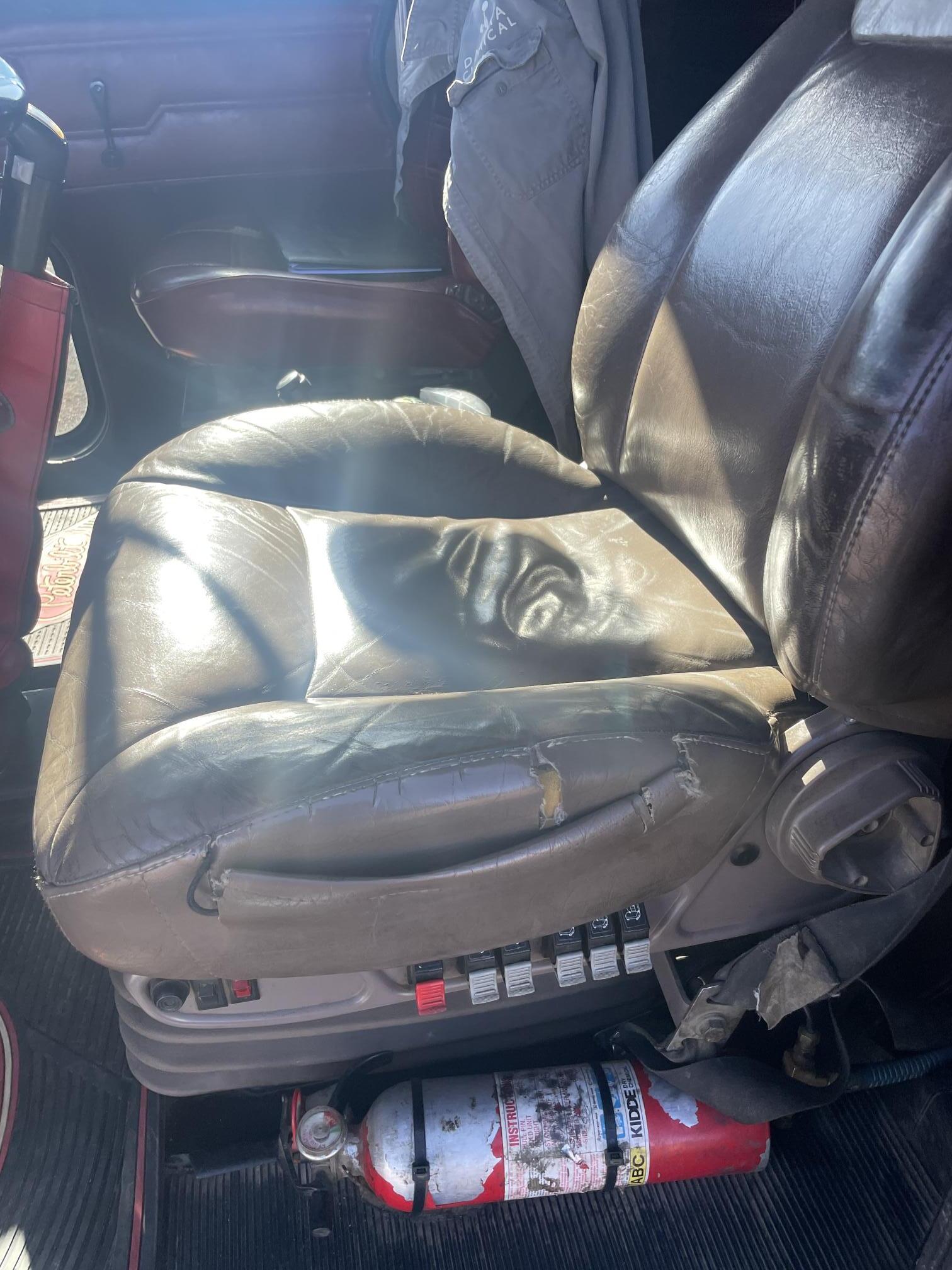 1989 PETERBILT 379 - Image 33