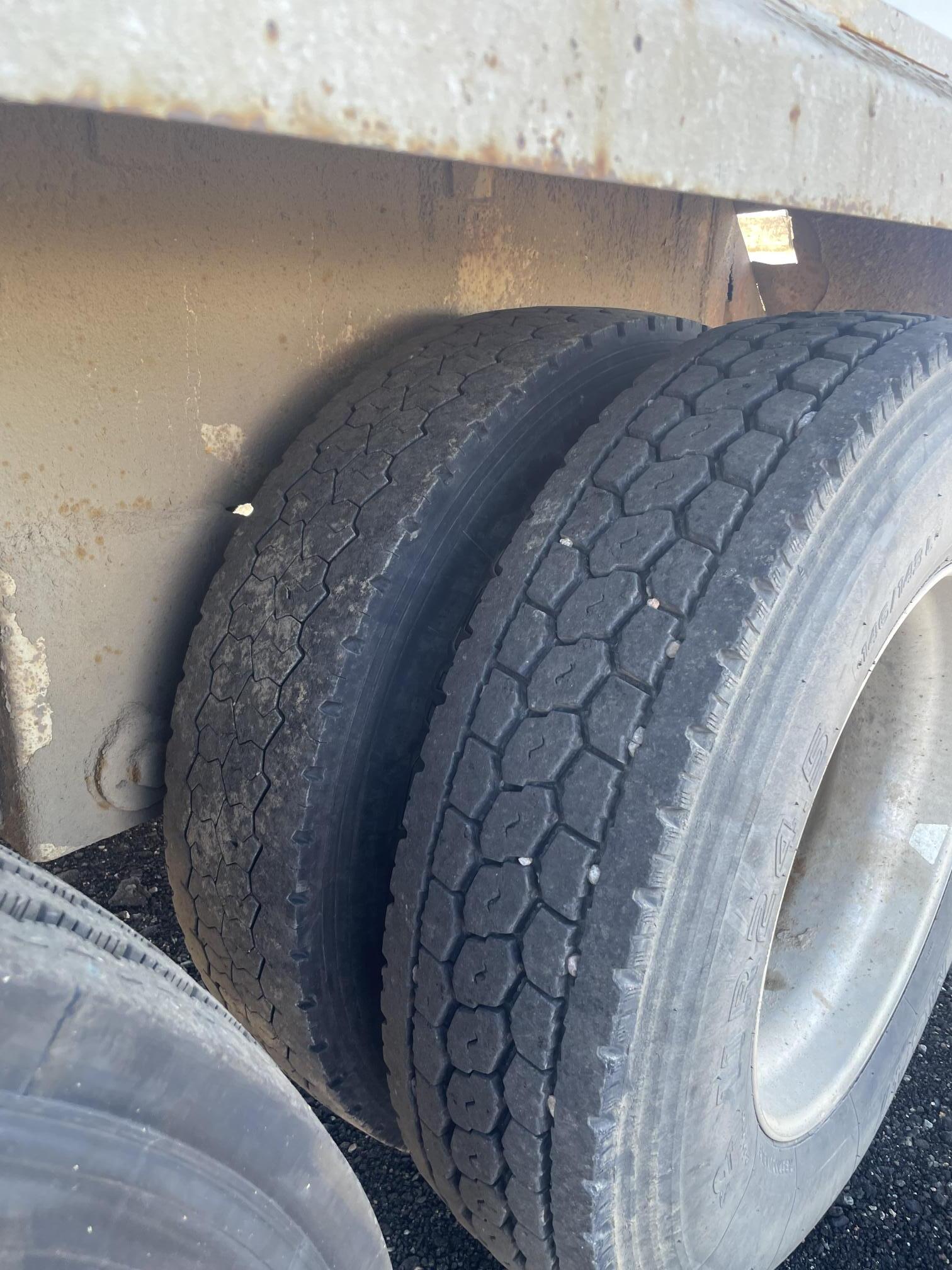 1989 PETERBILT 379 - Image 103