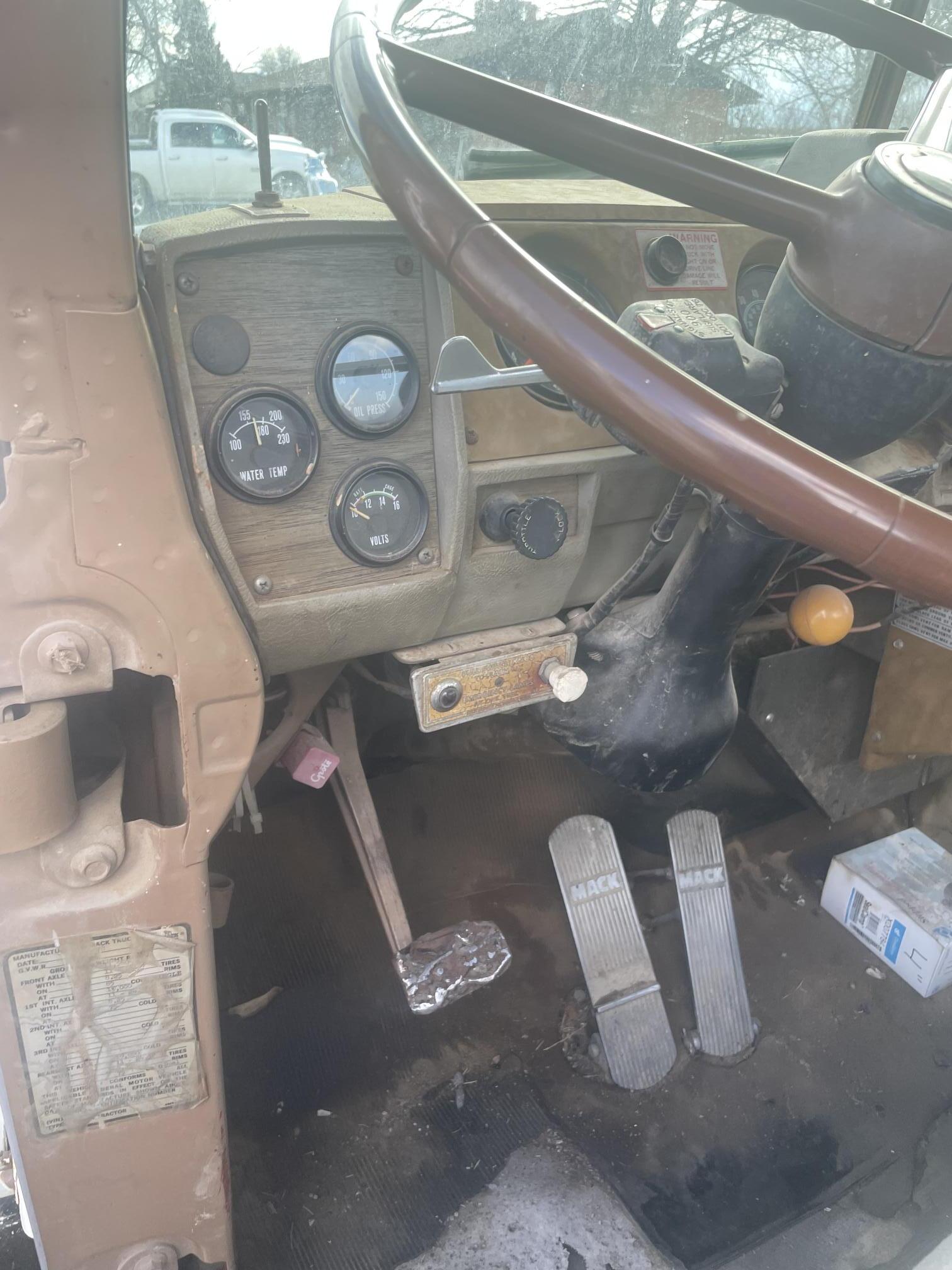 1978 MACK RS600L - Image 15