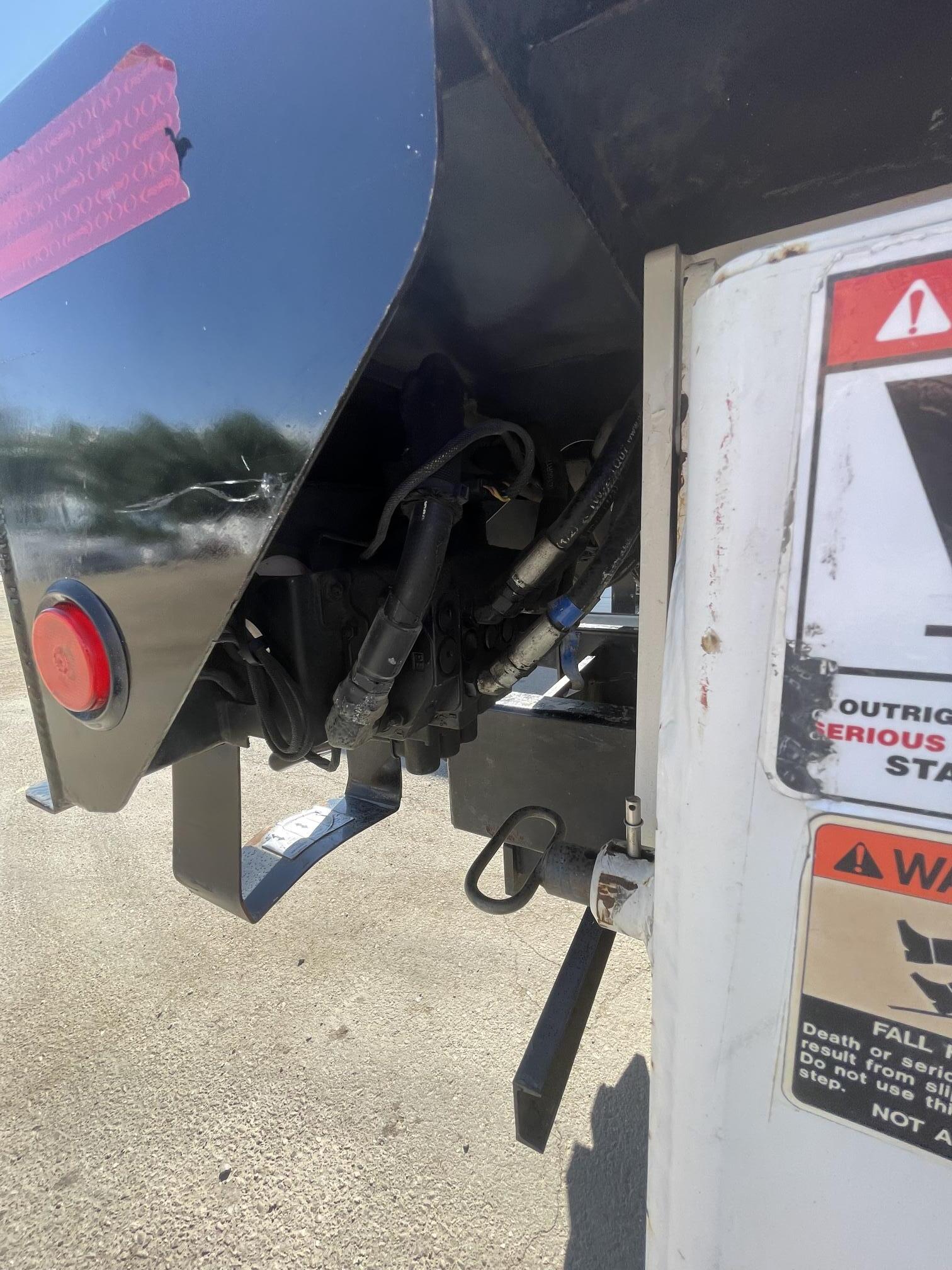 2007 ALTEC 5600 - Image 27