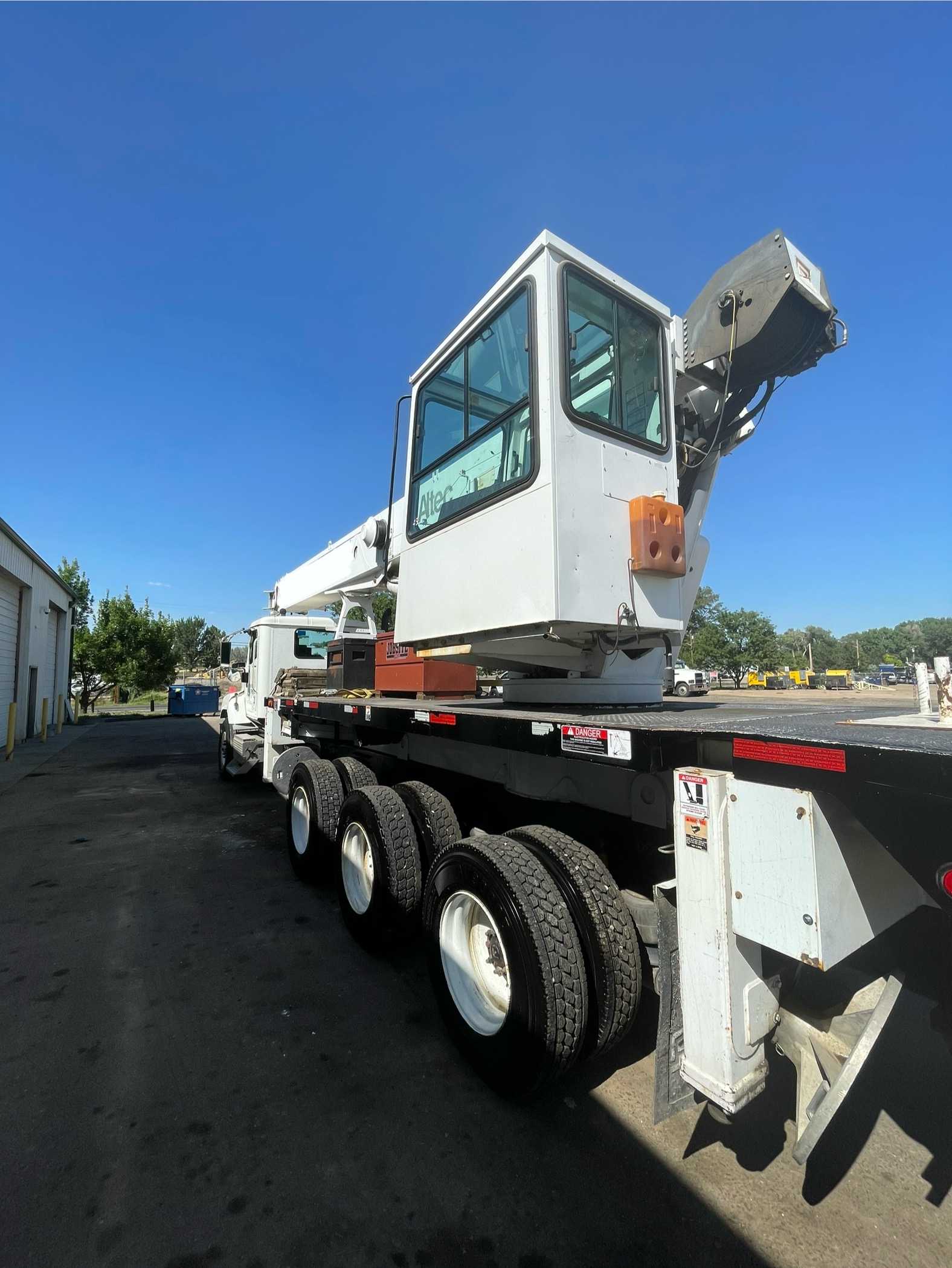 2007 ALTEC 5600 - view 4 of 48