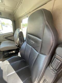 2007 ALTEC 5600 - Image 14