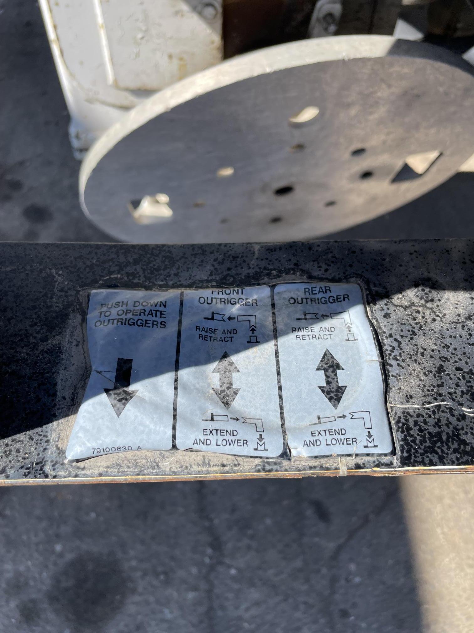 2007 ALTEC 5600 - Image 34