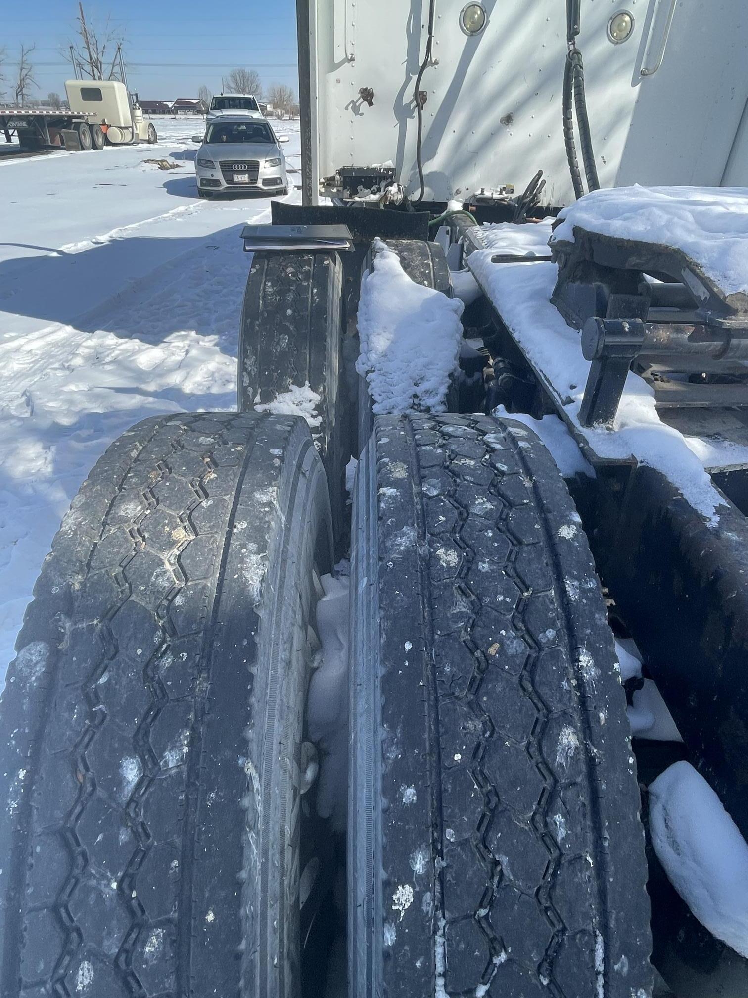 2004 KENWORTH W900 - Image 26