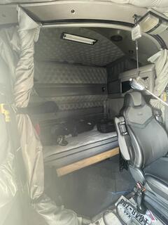 2004 KENWORTH W900 - Image 13