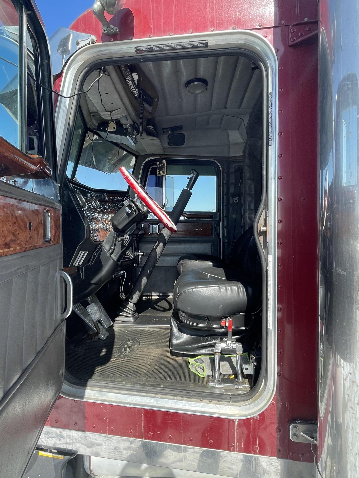 2000 PETERBILT 379 - Image 17