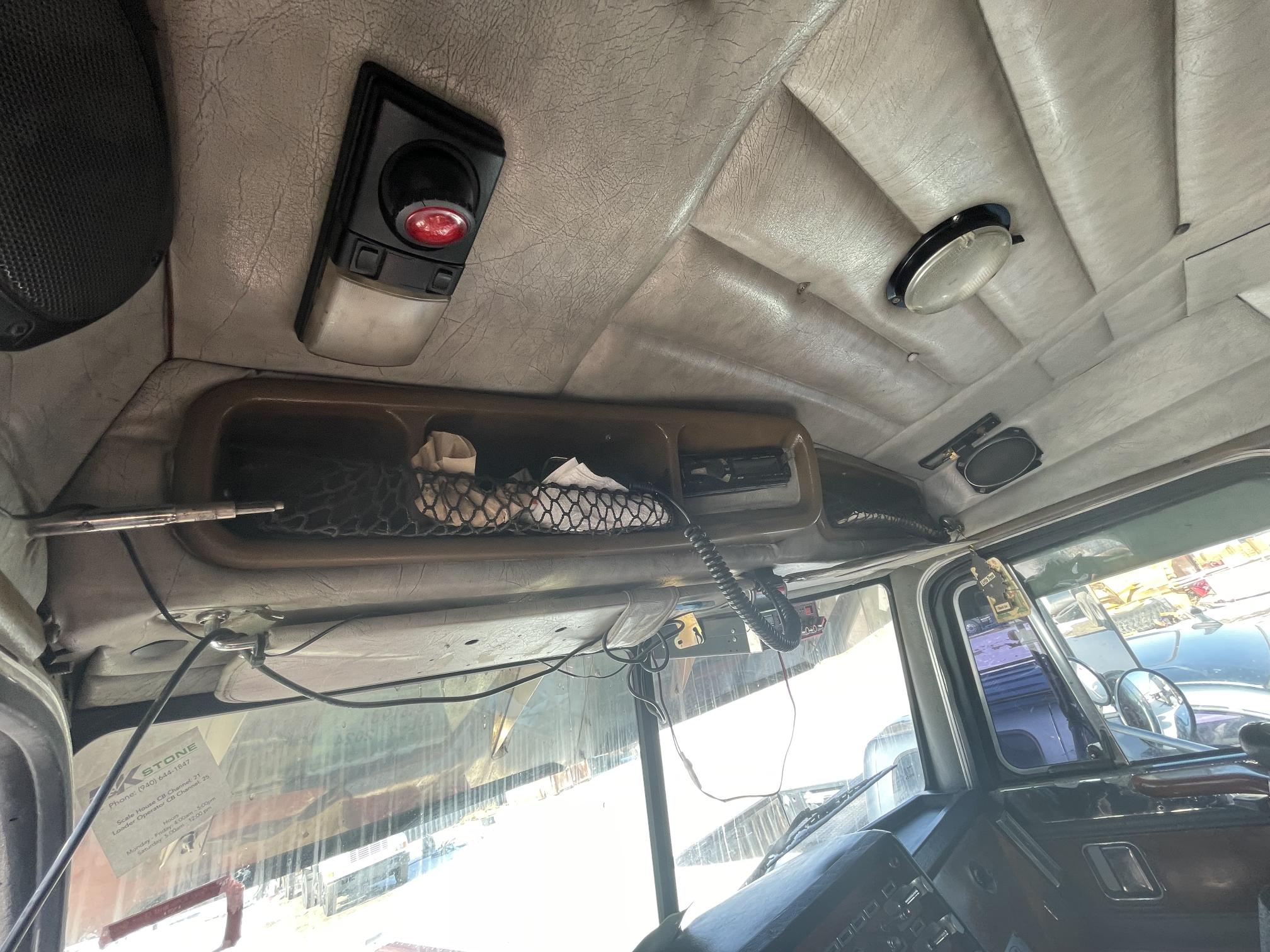 2000 PETERBILT 379 - Image 27