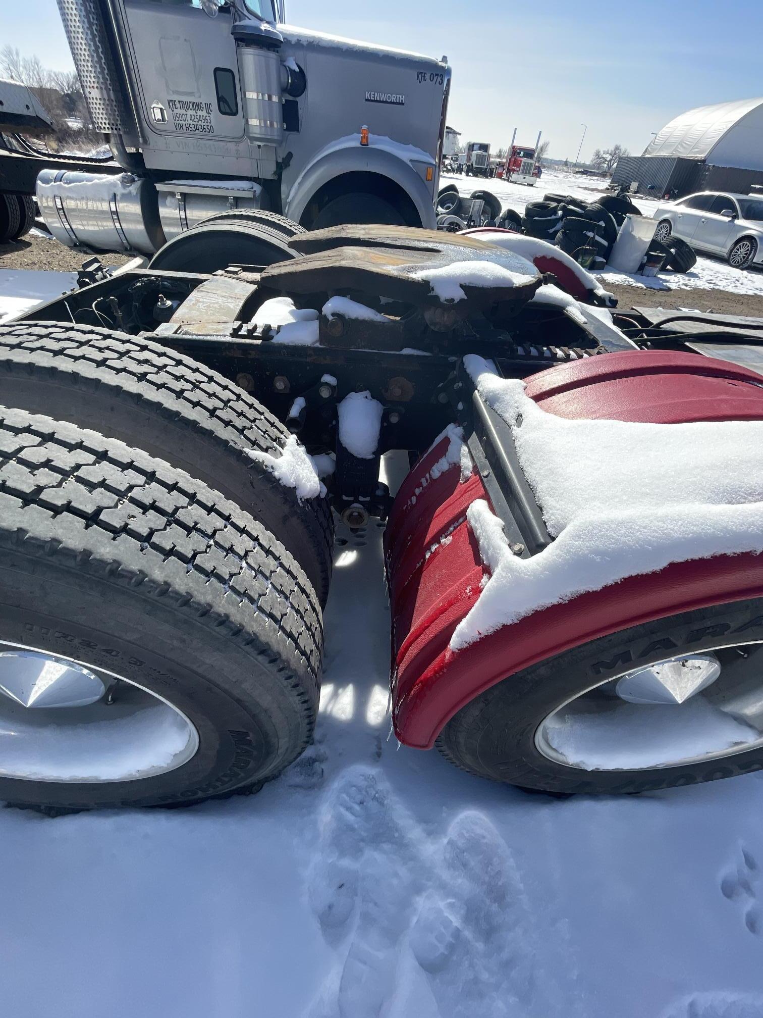 2000 PETERBILT 379 - view 11 of 29