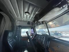 2000 PETERBILT 379 - Image 23