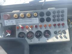 2001 DEERE 755C - Image 32