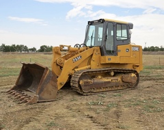 2001 DEERE 755C - Image 1