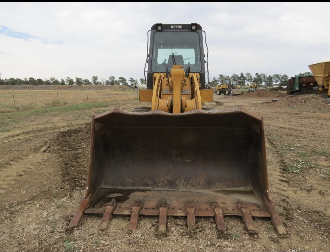 2001 DEERE 755C - Image 7