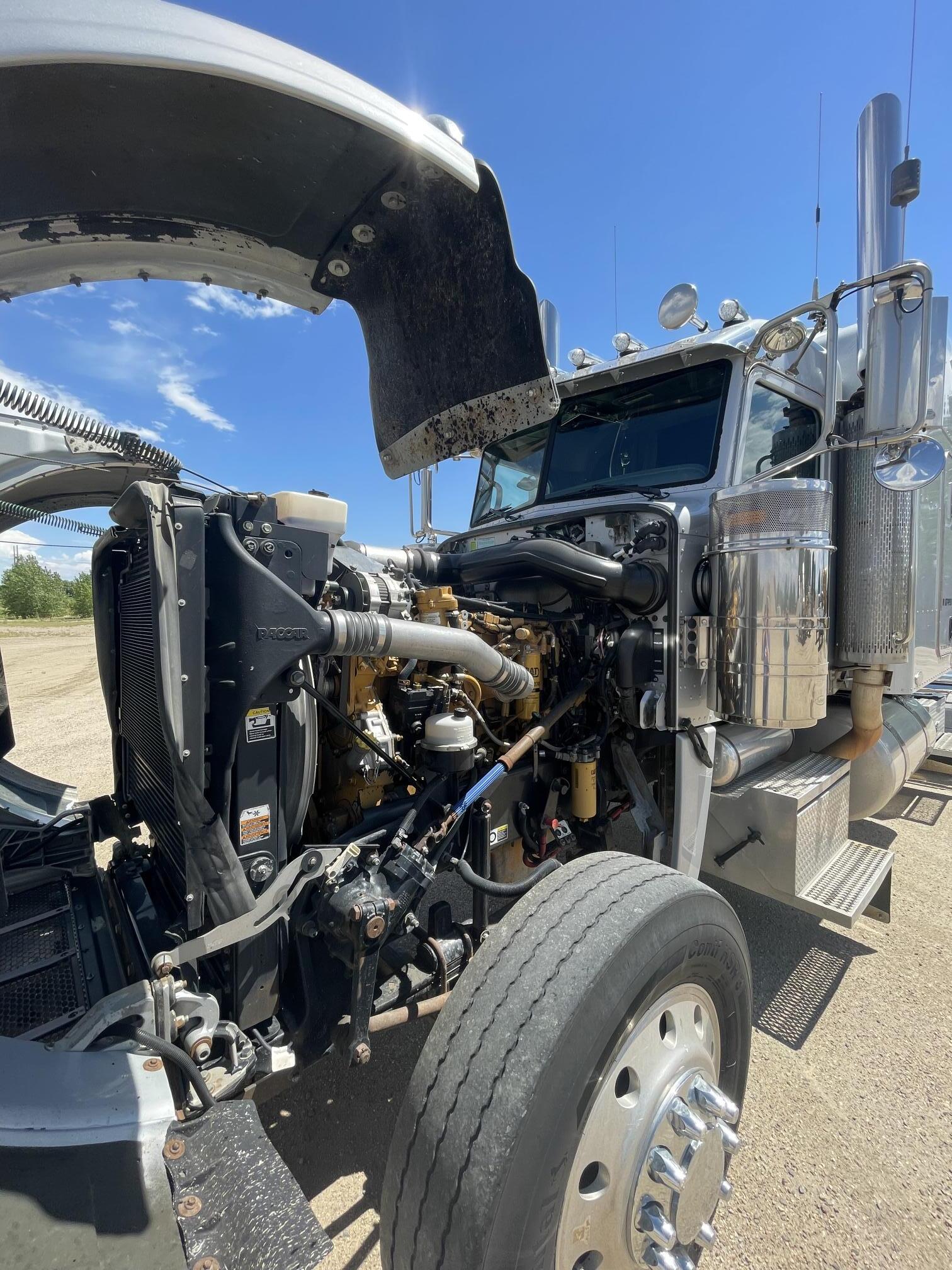 2008 PETERBILT 388 - Image 16