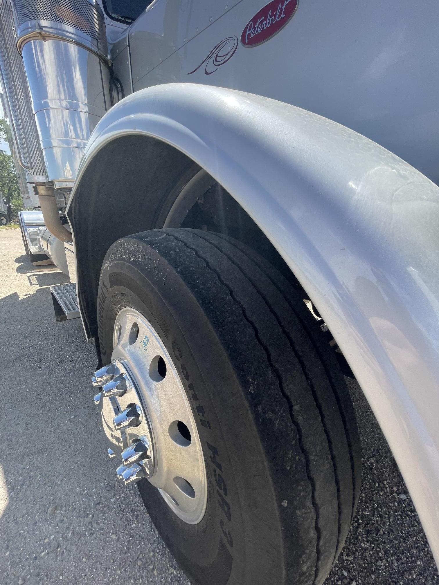 2008 PETERBILT 388 - Image 35