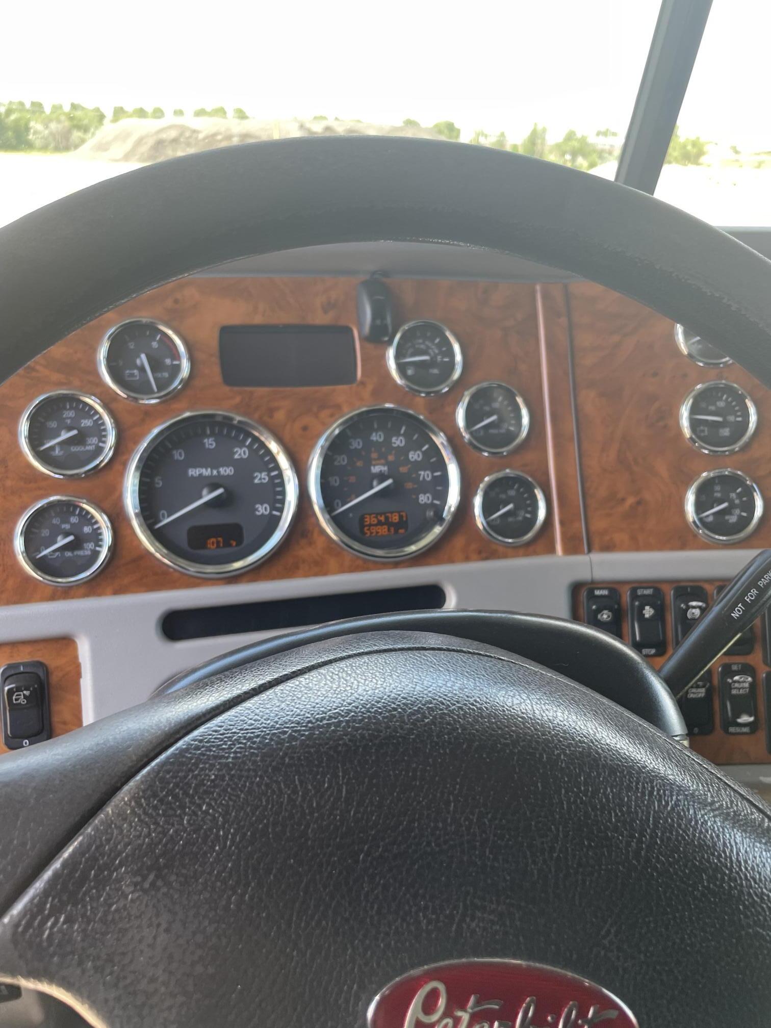 2008 PETERBILT 388 - Image 50