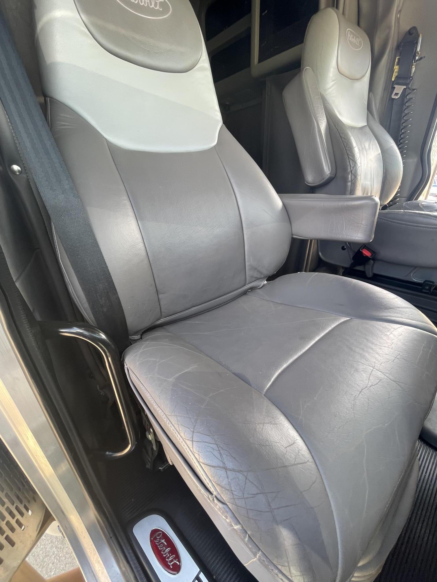 2008 PETERBILT 388 - Image 66