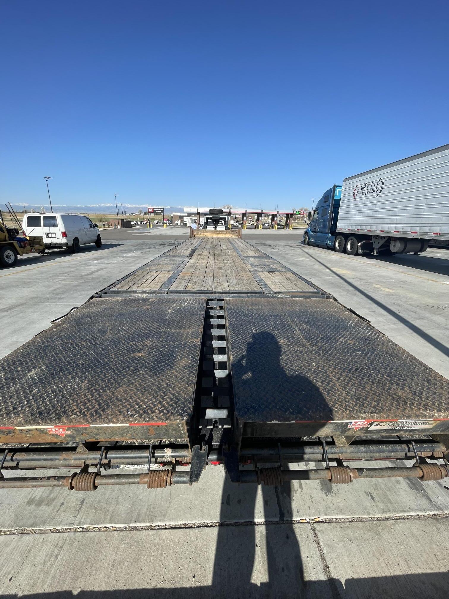 2022 PJ TRAILERS 49 ft - view 10 of 22