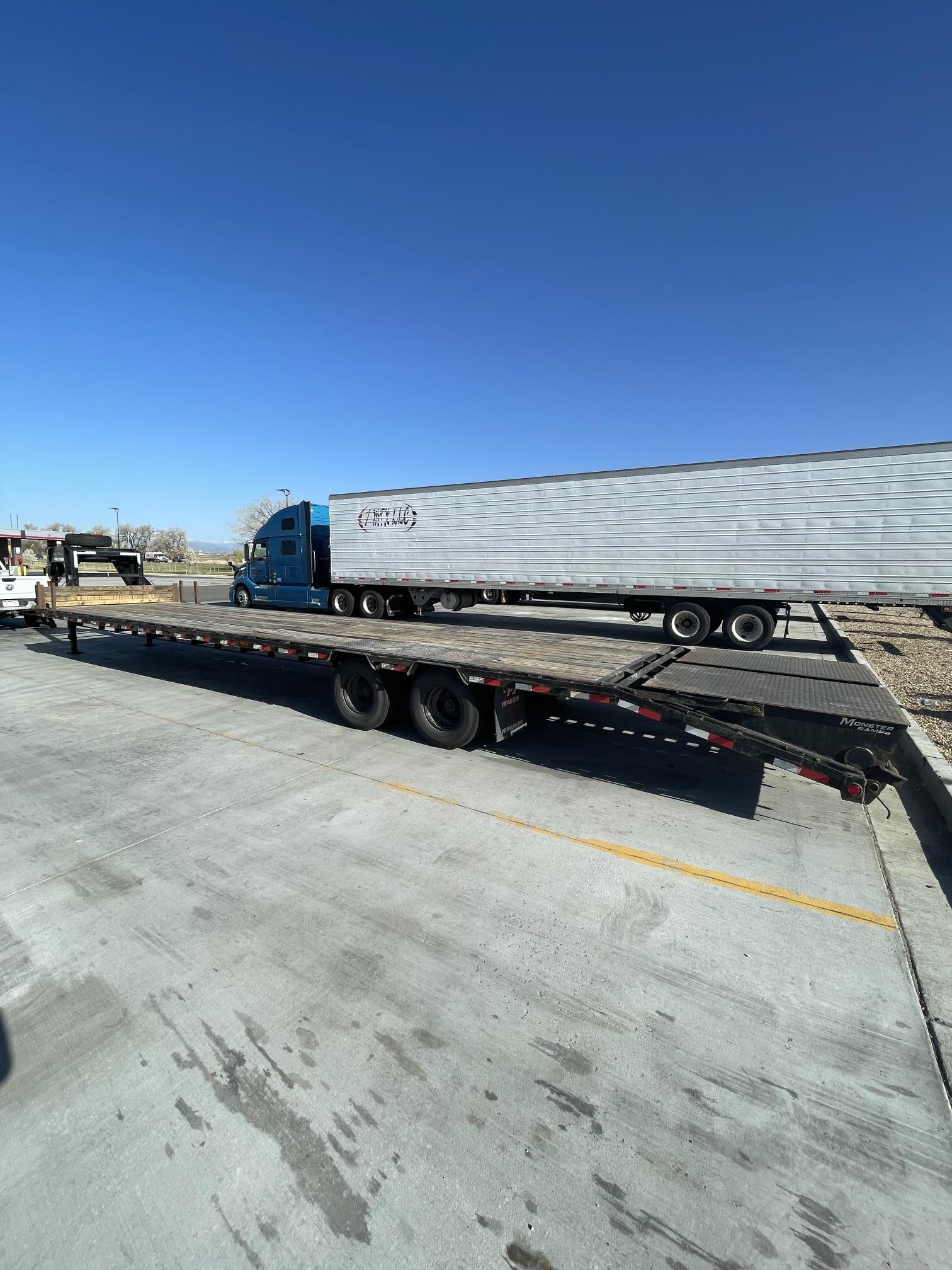 2022 PJ TRAILERS 49 ft - Image 3