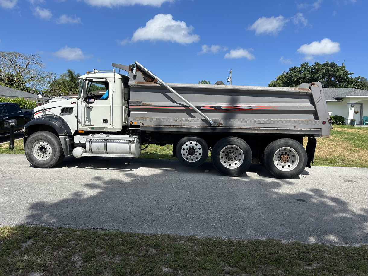 2008 MACK GU Granite - Image 5