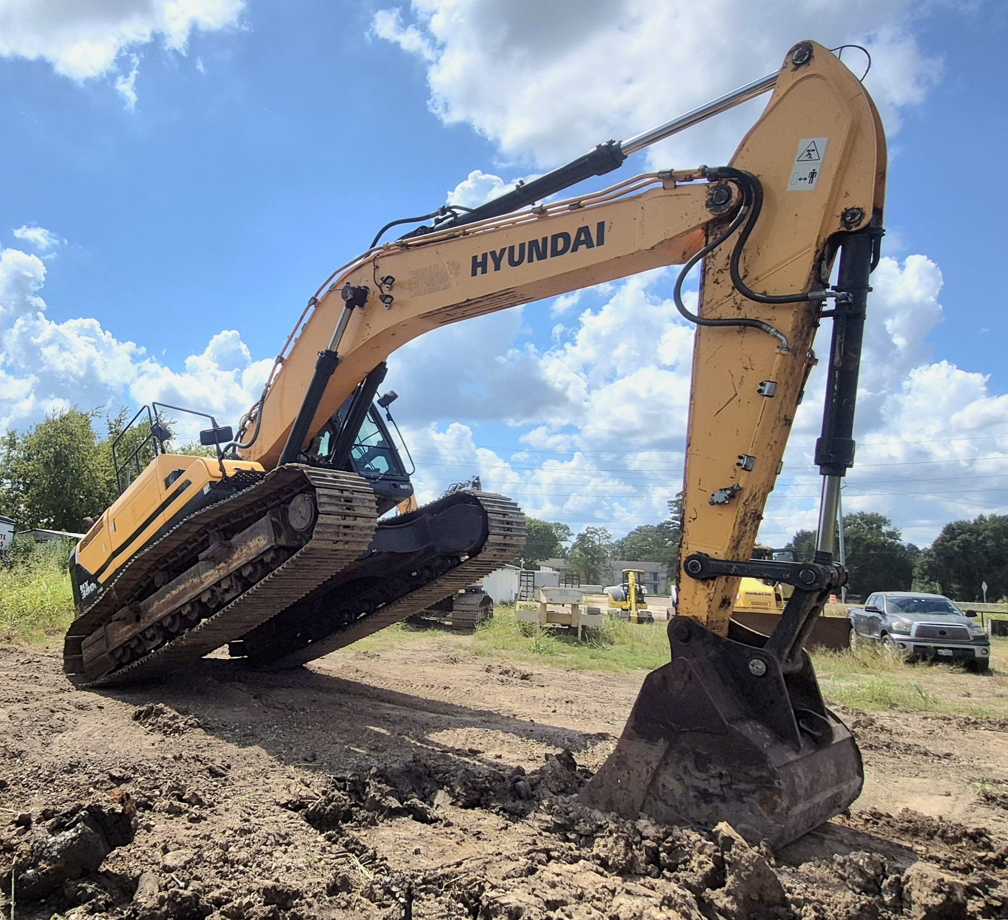 2019 HYUNDAI HX380L - view 5 of 19