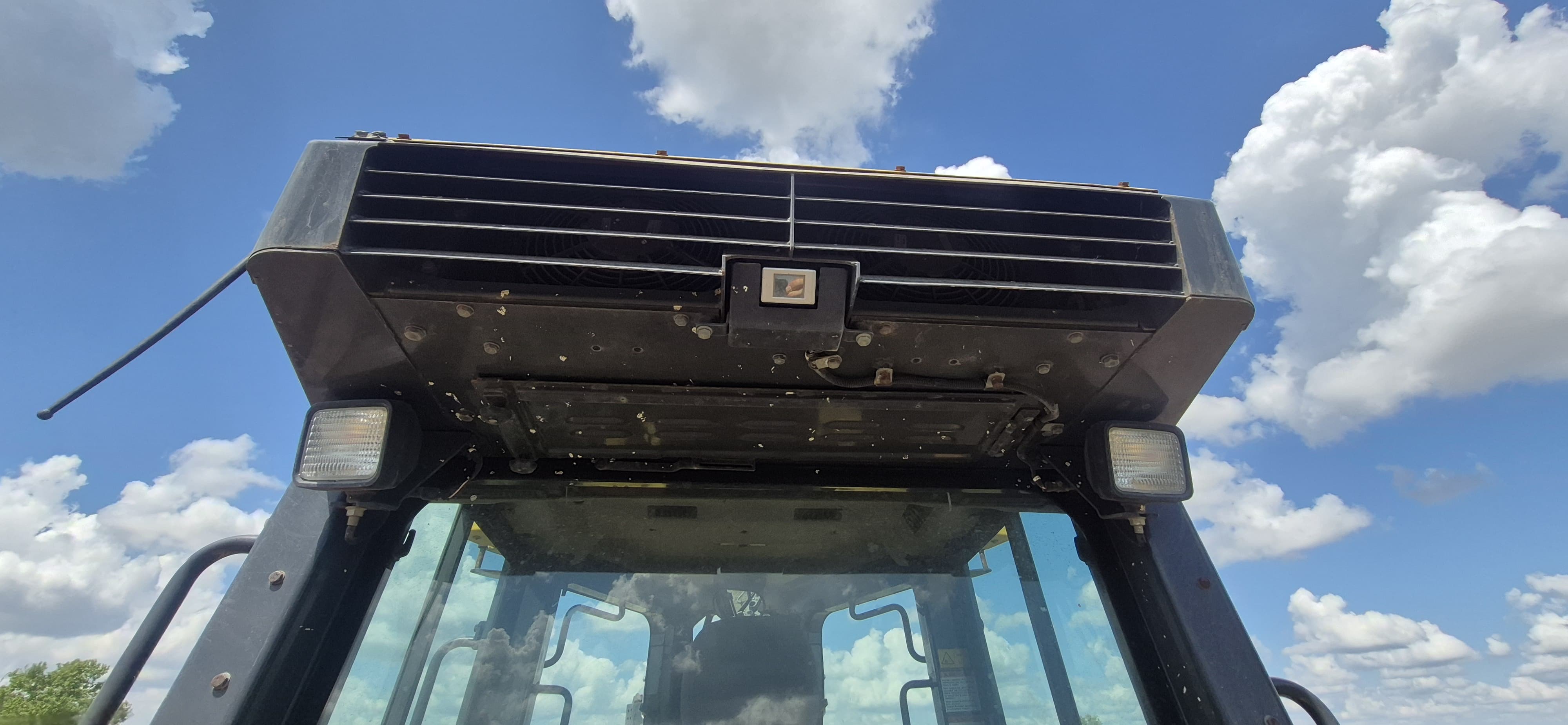 2019 HYUNDAI HX380L - Image 10