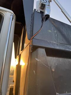 2004 FREIGHTLINER FL112 - Image 29