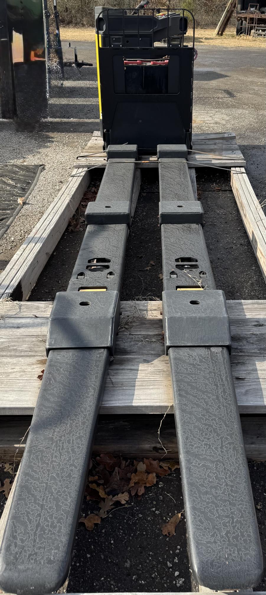 2016 YALE Lift Truck Model - view 18 of 19