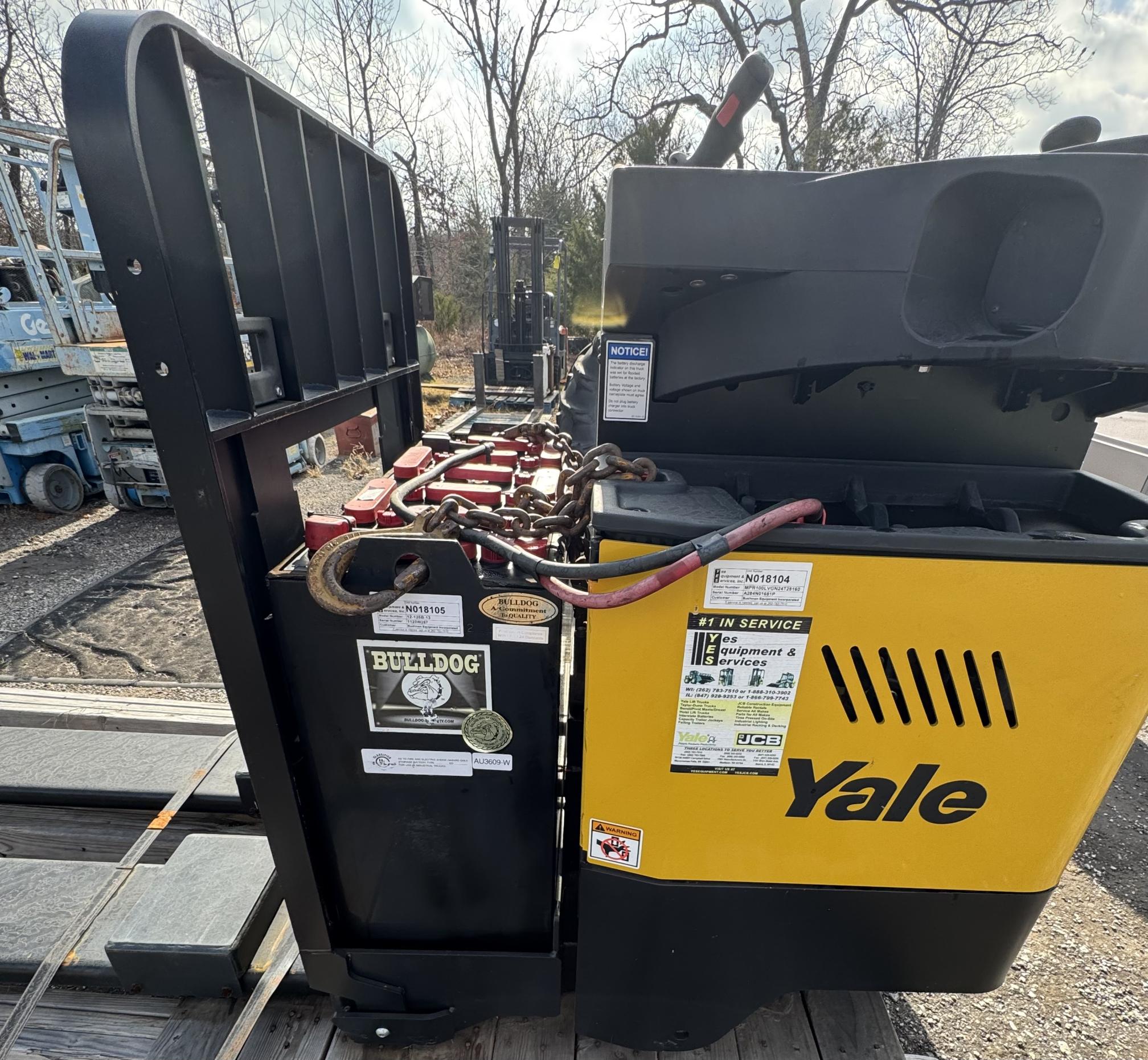 2016 YALE Lift Truck Model - view 2 of 19