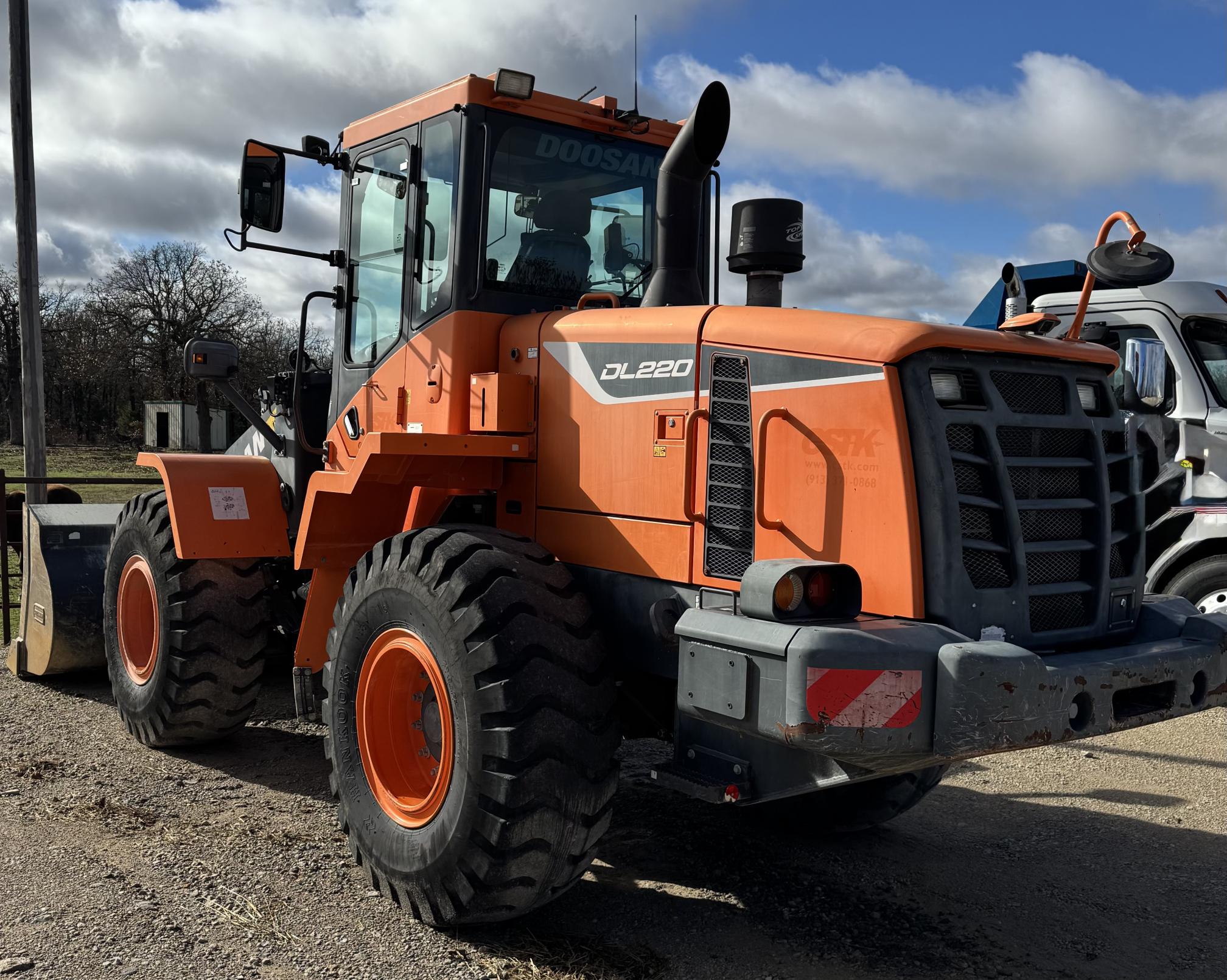 2018 DOOSAN DL 220 - Image 5