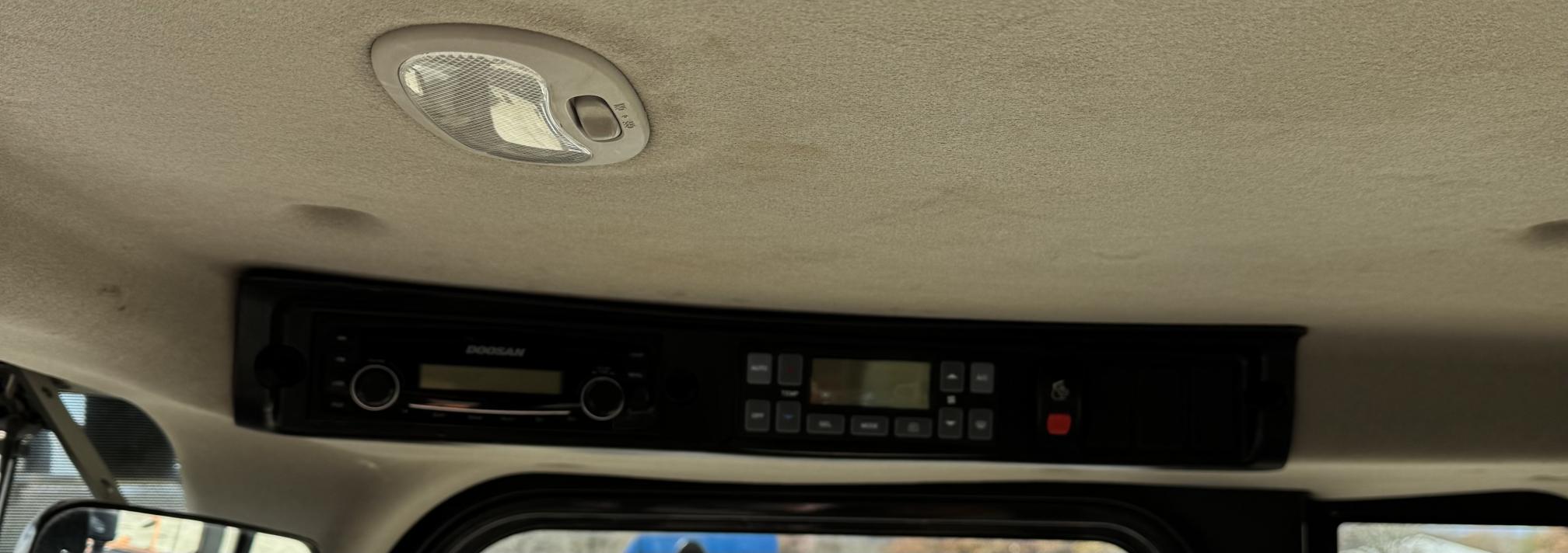 2018 DOOSAN DL 220 - Image 25