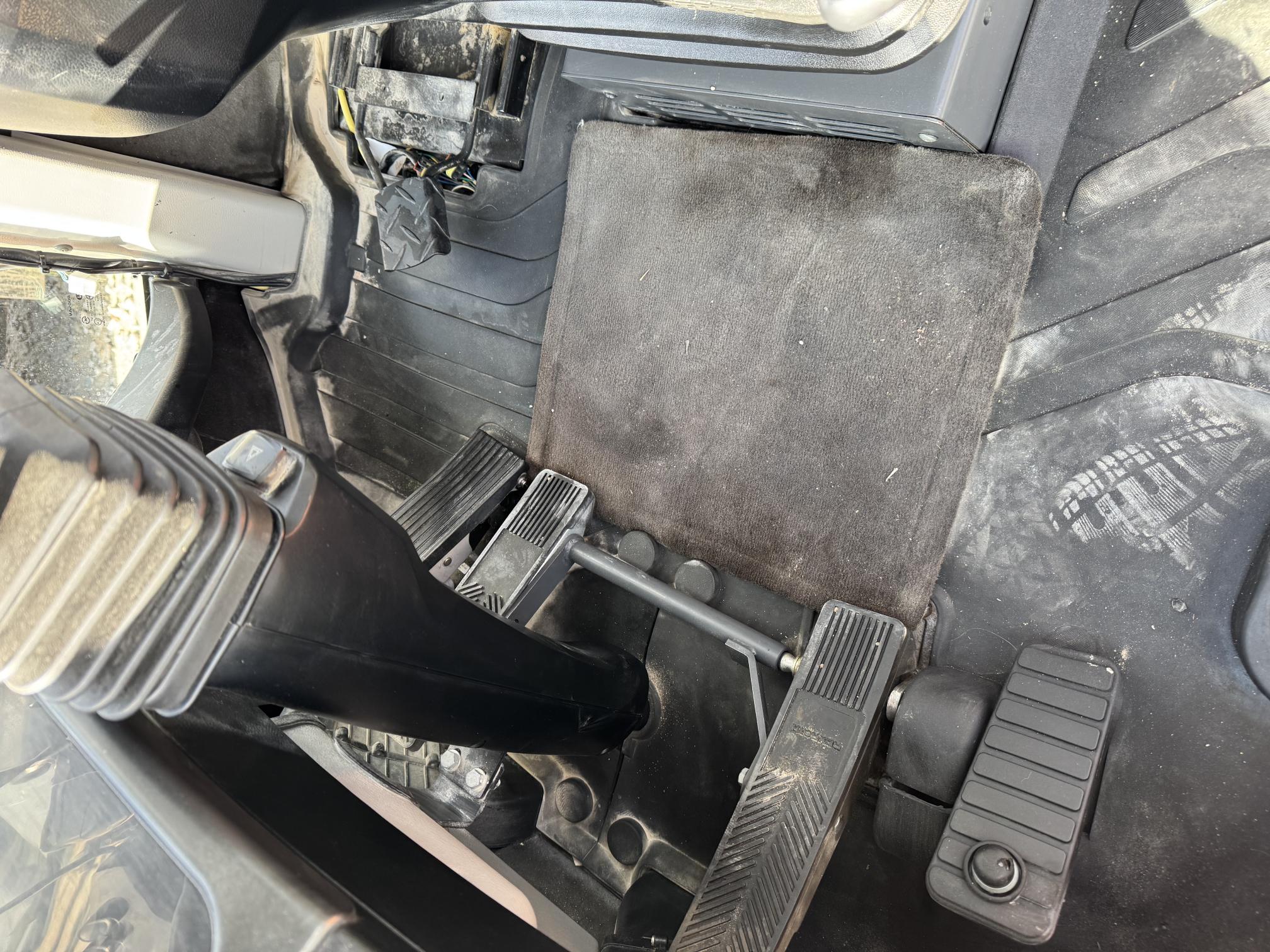 2018 DOOSAN DL 220 - Image 32