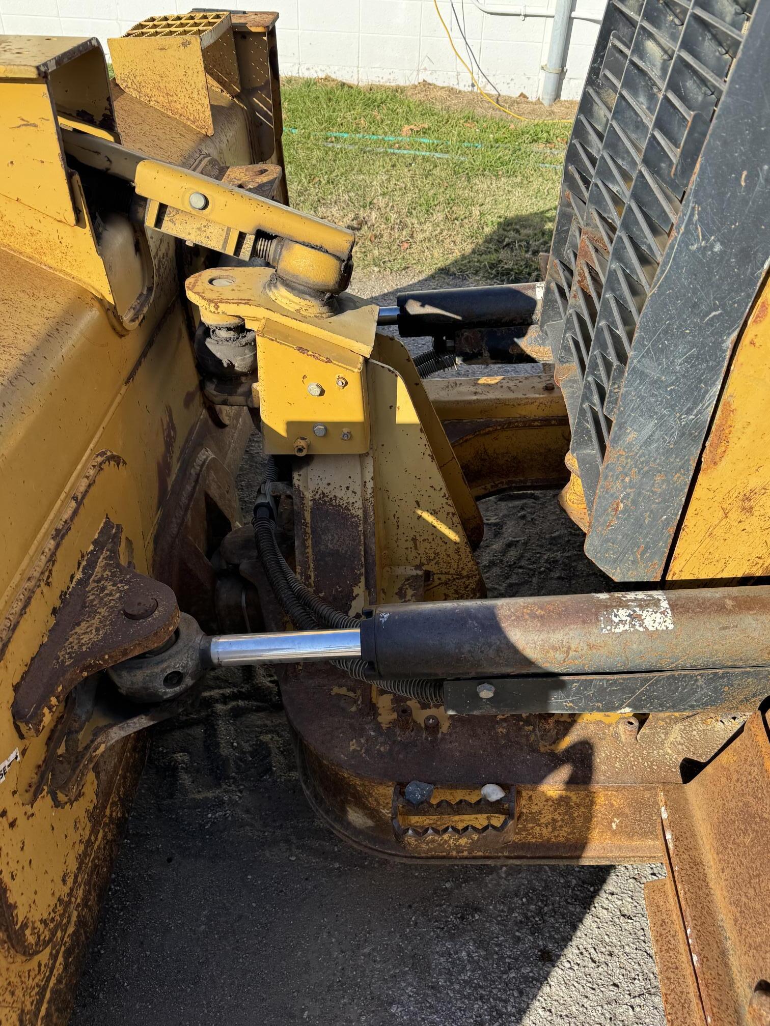 2012 CATERPILLAR D5K2 LGP - view 15 of 45