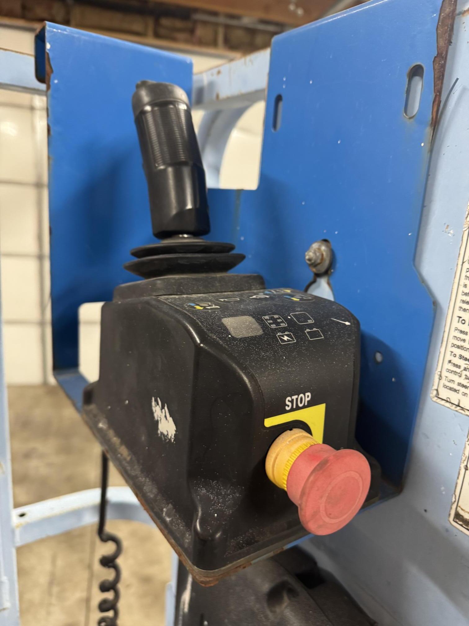 2002 GENIE GS-1930 - Image 9